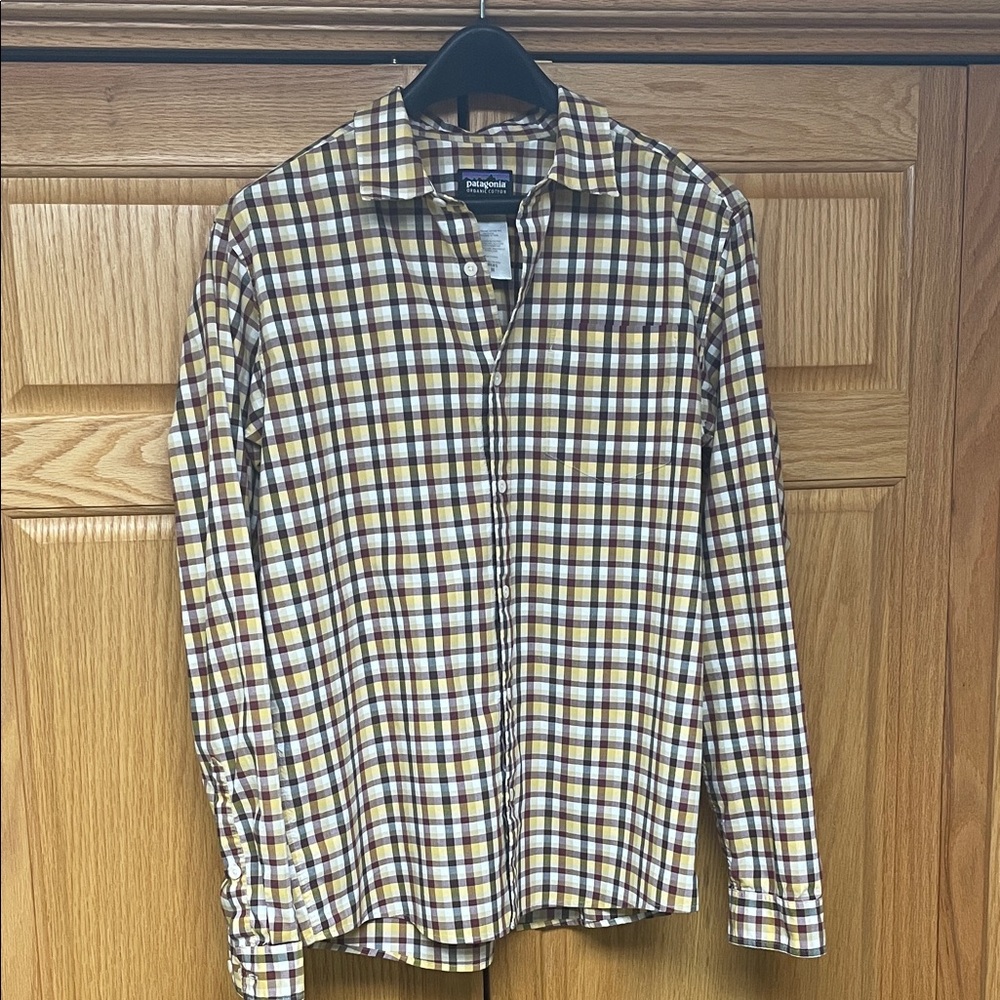 Patagonia Men's Organic Cotton Plaid Button-Down Shirt